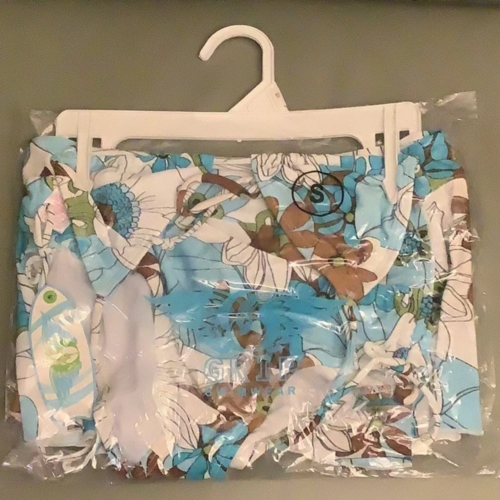 NWT Blue Floral 3 Piece Bikini Set